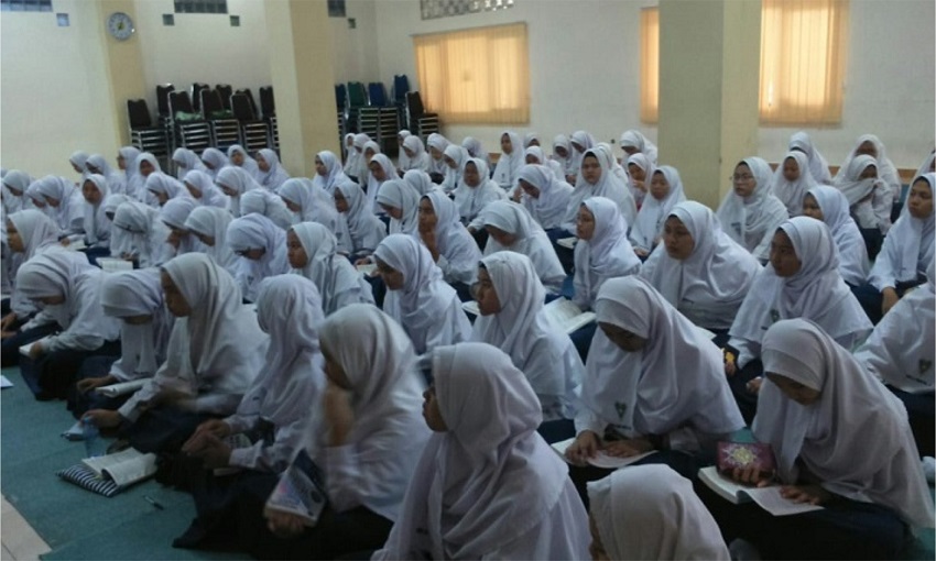 5 Cara Agar Anak Mau Nyantri - AnakPanah.id