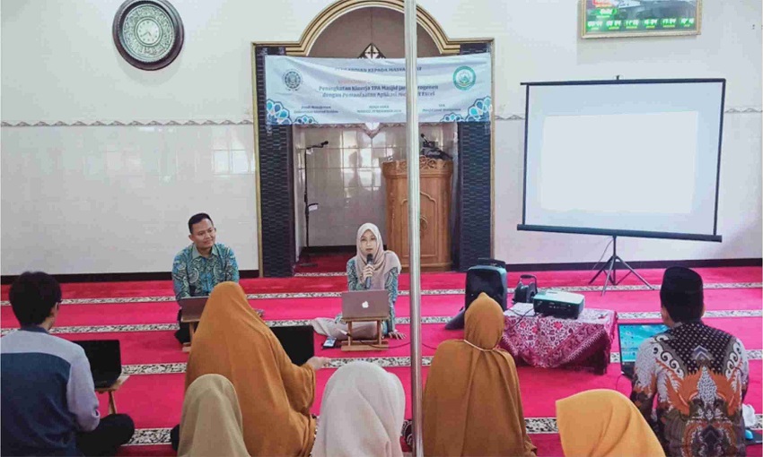Kerja Sama Prodi Manajemen UAD dan TPA Masjid Jami' Sorogenen - AnakPanah.id
