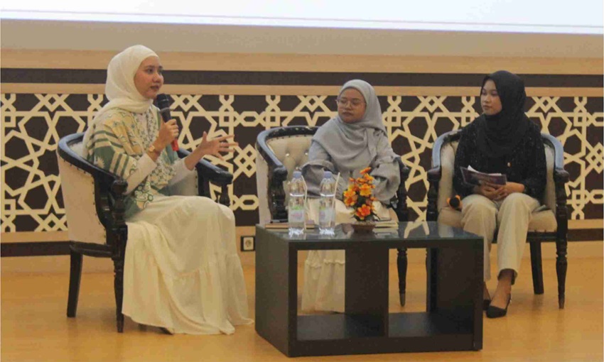 Prodi Sastra Inggris UAD Sukses Gelar Workshop Kreatif Menulis - AnakPanah.id